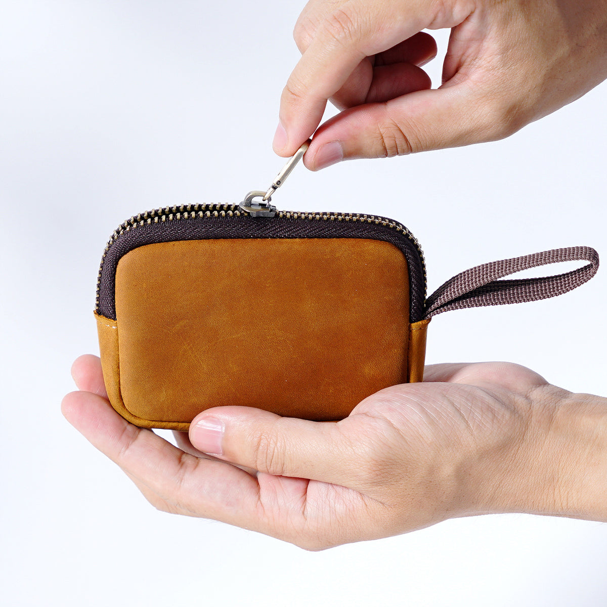 Pocket Chaos Tamer – Leather Mini Zip Pouch